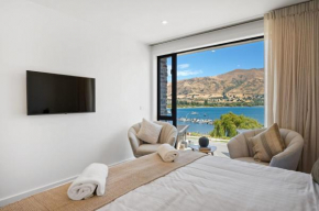 Lakeside Luxury Studio Apartment